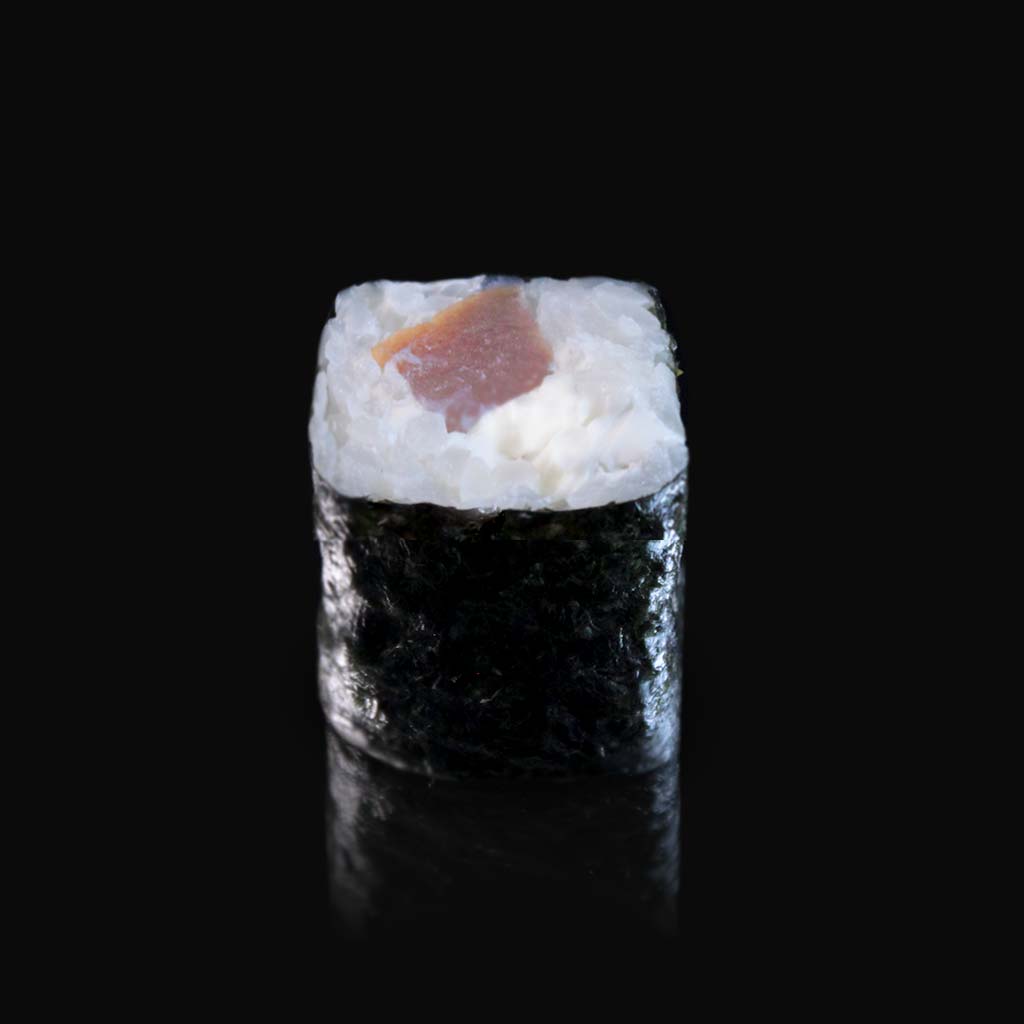 Maki au thon fumé et fromage frais du restaurant japonais sushi d'art ile de la réunion 974