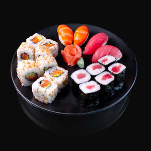 Plateau assortiment de maki, california roll et nigiris du restaurant japonais Fugu sushi d'art ile de la réunion 974